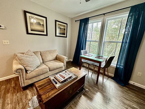 5th image of 36 Promenade St Unit 303