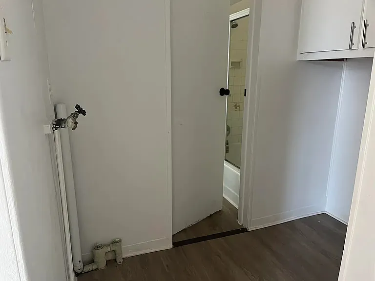 404 E Prospect Ter — Photo 14
