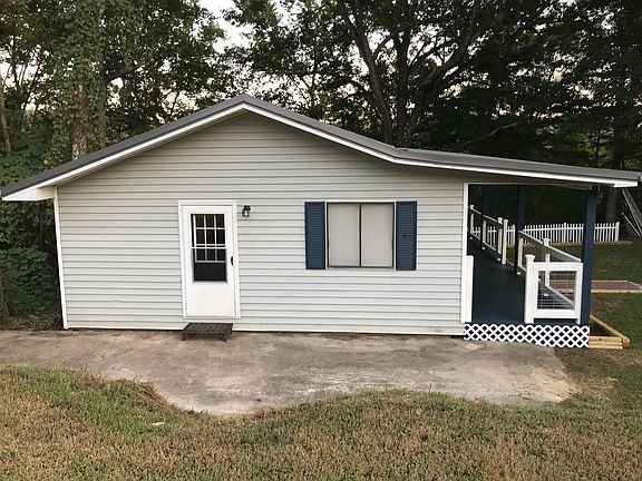2nd image of 3043 Decatur Hwy