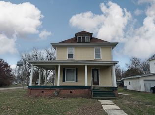 213 E Hickory St, Chatsworth, IL 60921