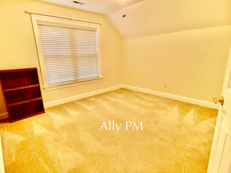 1892 Clay Dr — Photo 13