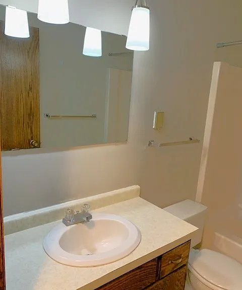 710 Hillcrest St #16 — Photo 5
