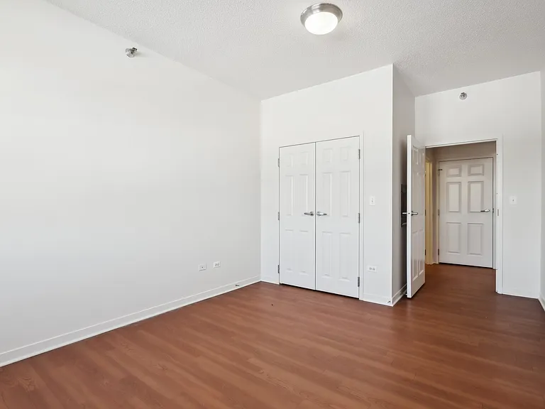 5 4 4 Oak — Photo 12