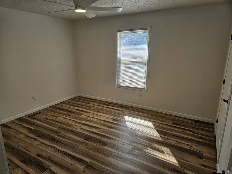 131 N Fairwood Ave — Photo 10