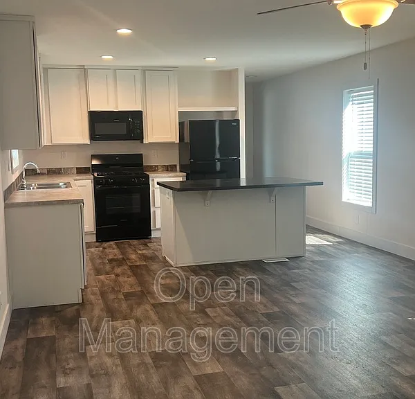 825 1st Ave E #79 — Photo 10