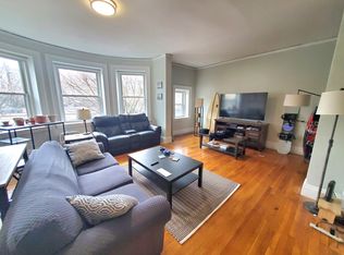 1688 Beacon St APT 17, Brookline, MA 02445