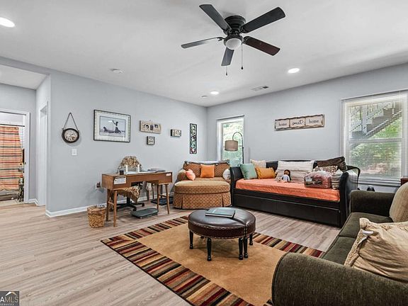 4th image of 422 Annabee Ct #Basement