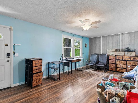 5th image of 210 Nottingham Pl