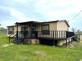 704 Hale St, Llano, TX 78643