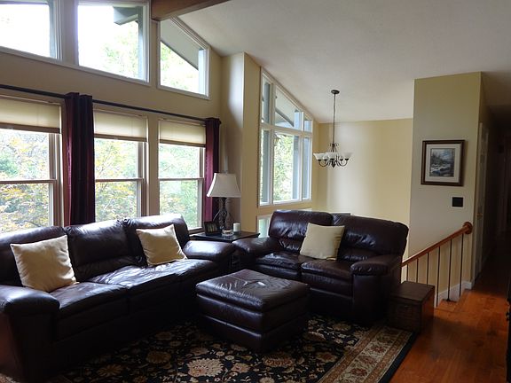 2nd image of 1233 Southbreeze Cir