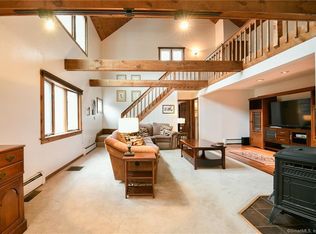 43 Old Quarry Rd, Woodbridge, CT 06525