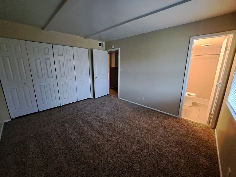 Eagle Crest — Photo 10