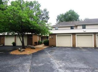 2124 E Lakewood St, Springfield, MO 65804