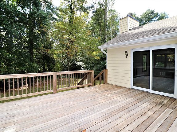 3rd image of 1741 Sundale Dr