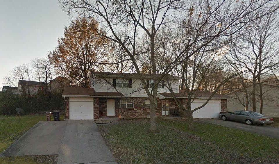 1st image of 2571 Lisa Dr #B