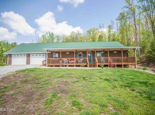 179 Proffitt Ln, Oliver Springs, TN 37840