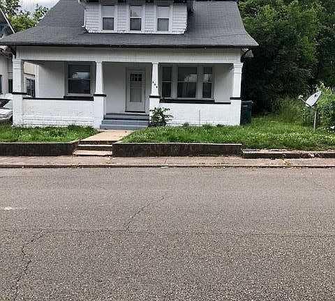 2nd image of 612 Moore St