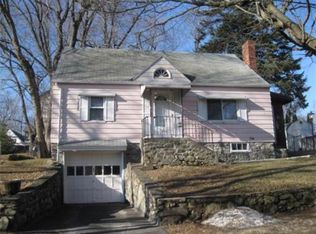 27 Lavallee Ter, Worcester, MA 01603