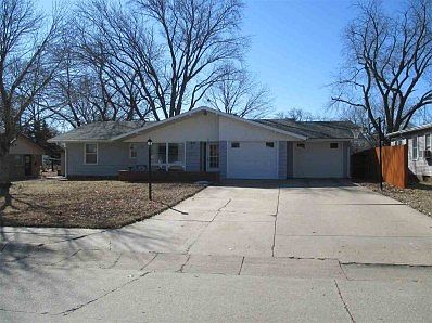 1807 Washington St Beatrice NE 68310 Zillow