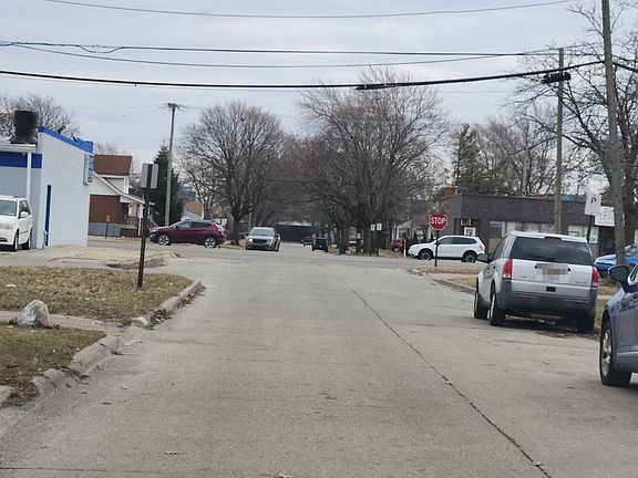 4th image of 2105 Keppen Blvd