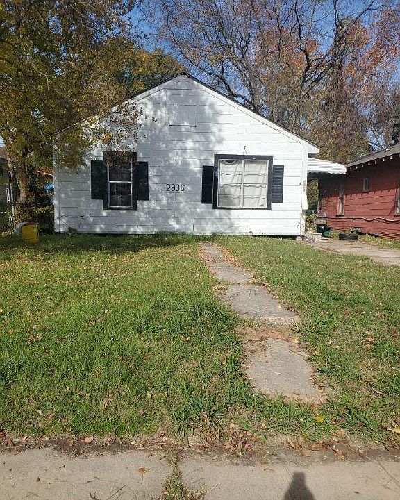 1st image of 2936 Dupont St