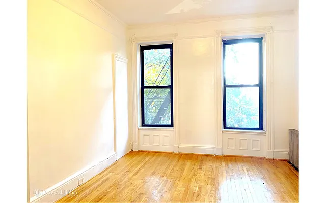 Rented by Douglas Elliman | media 47