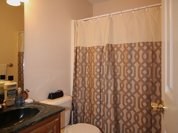 2nd image of 1450 Amberwood Cir