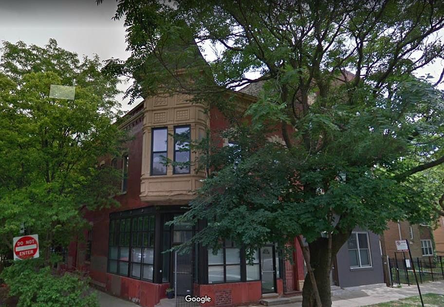 1st image of 2153 W Schiller St