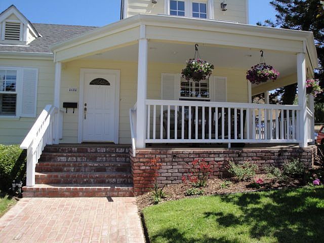 2nd image of 4604 Point Loma Ave