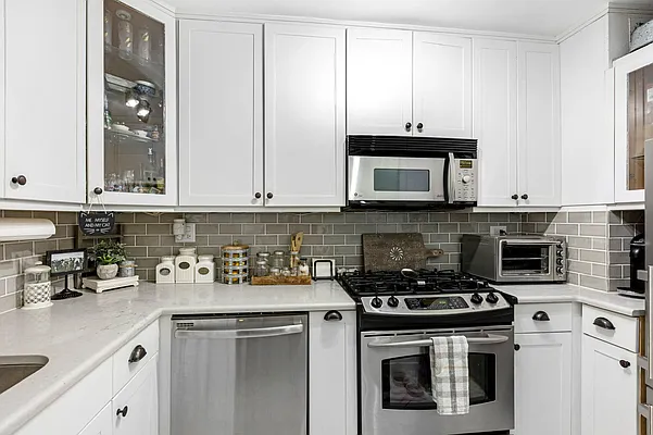 Rented by Compass | media 5