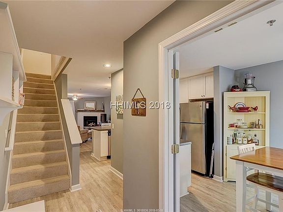 3rd image of 50 Yacht Cove Dr