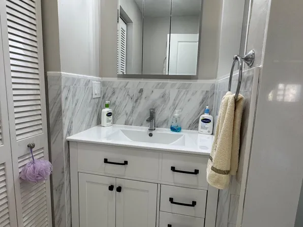 305 N Pompano Beach Blvd APT 1007, Pompano Beach, FL 33062