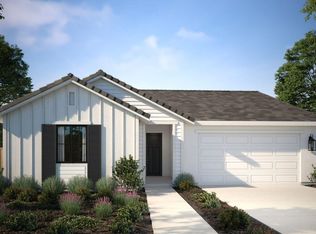 4504 Crown Bluffs Dr, Madera, CA