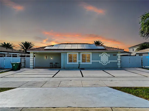 27654 SW 132nd Pl, Homestead, FL 33032