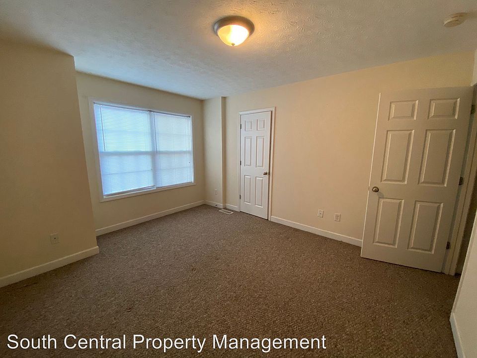 1st image of 125 Bonaire Ave APT 2