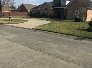 742 Sherry Dr, Sulphur, LA 70663