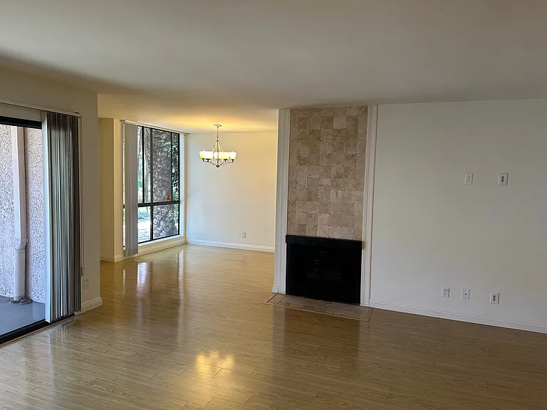 Camden Terrace — Photo 8