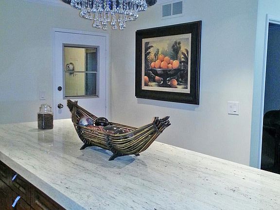 Spacious Granite Island