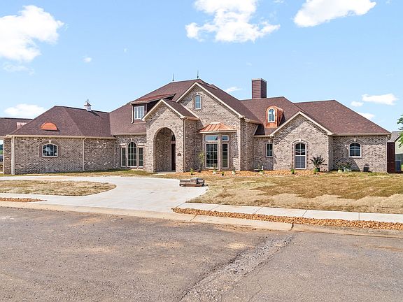 3rd image of 10 Olivette Pl Lot 10