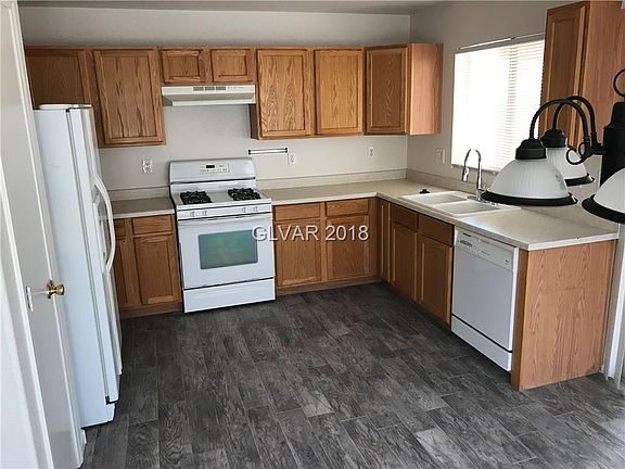 2nd image of 9620 Bandera Creek Ave