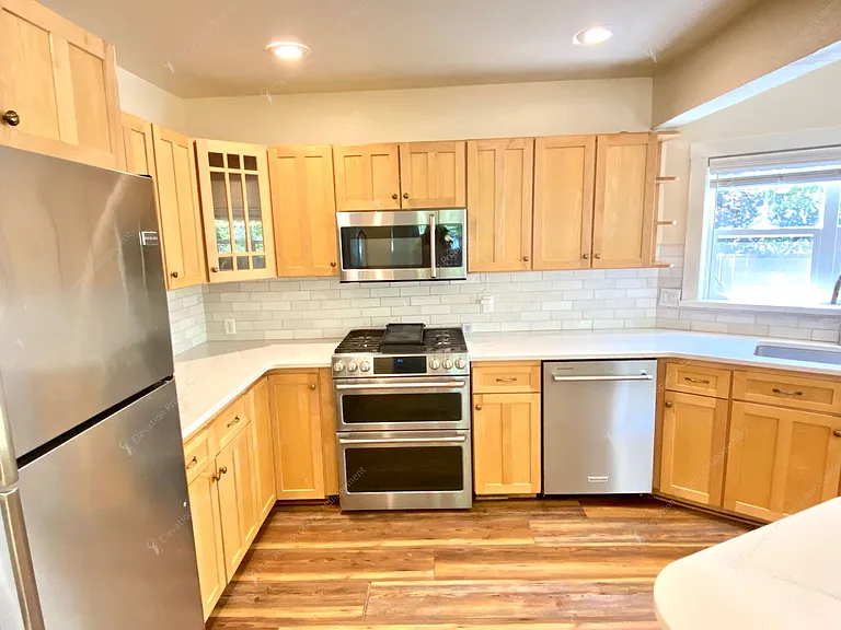 1443 NW 7th St — Photo 3