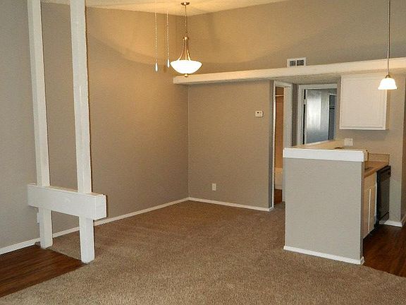 5th image of 3802 Run Of The Oaks St APT D