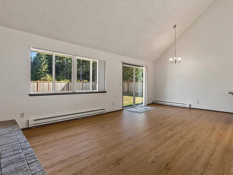 Olympia's Prine Villa Townhomes — Photo 10