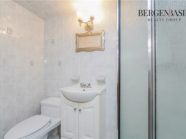 1439 East 64th Street image 8 of 11