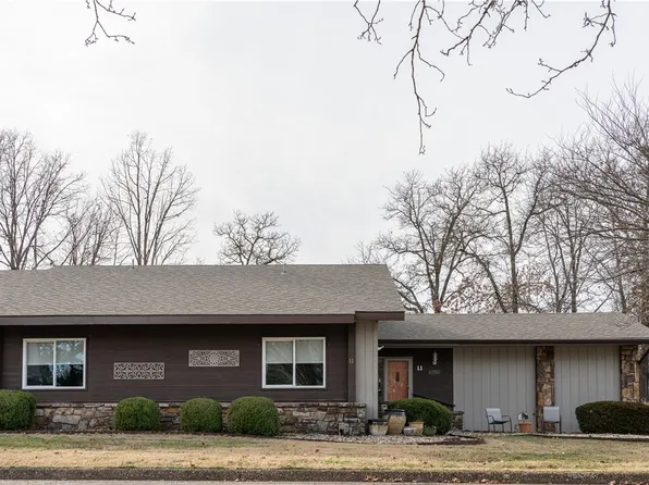 11 Fairway Dr, Bella Vista, AR 72714