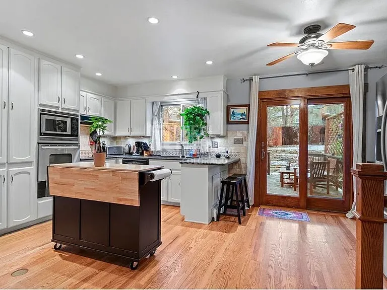 7120 Delmonico Dr — Photo 7