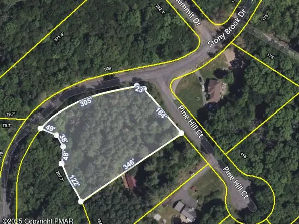 11 Pine Hill Ct, East Stroudsburg, PA 18302