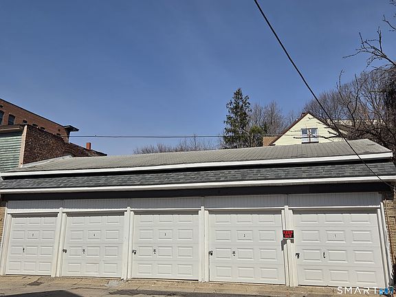 3rd image of 34 Mitchell Avenue