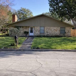 3000 Maple Hill Cir, Waco, TX, 76708