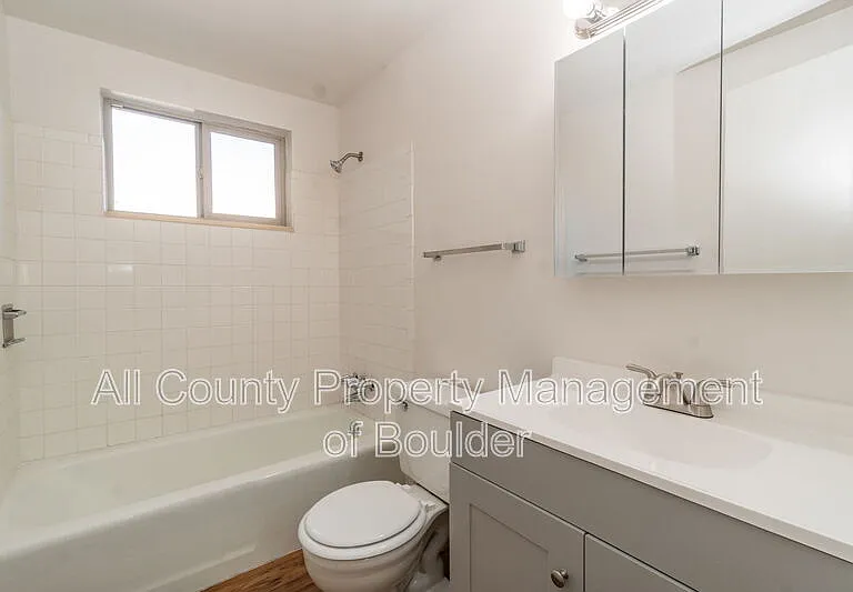 1353 Coffman St #8 — Photo 11
